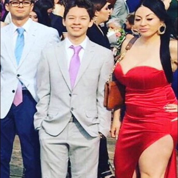 Windsor Red high Slit dress - Picture 2 of 4